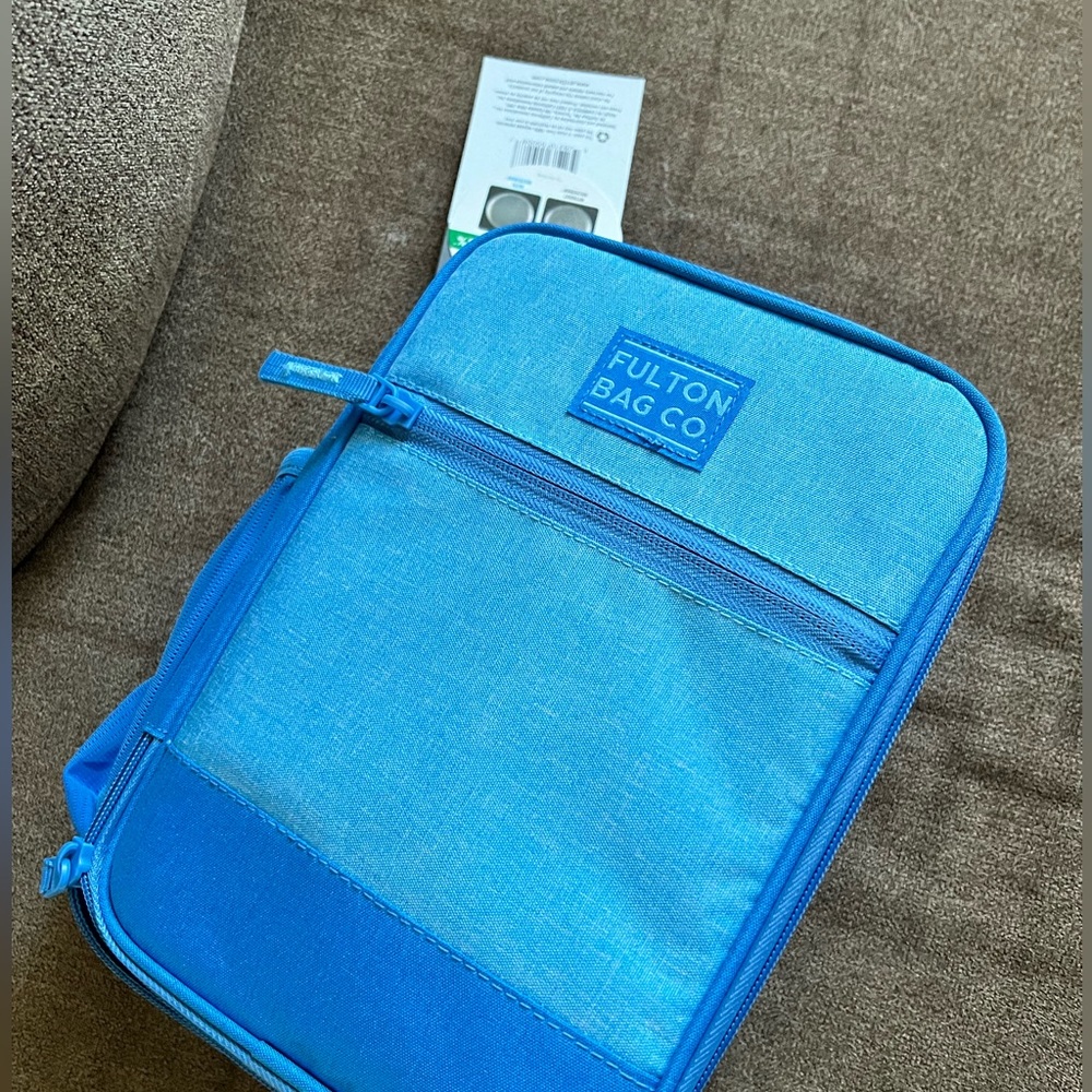 Lunch box with divider